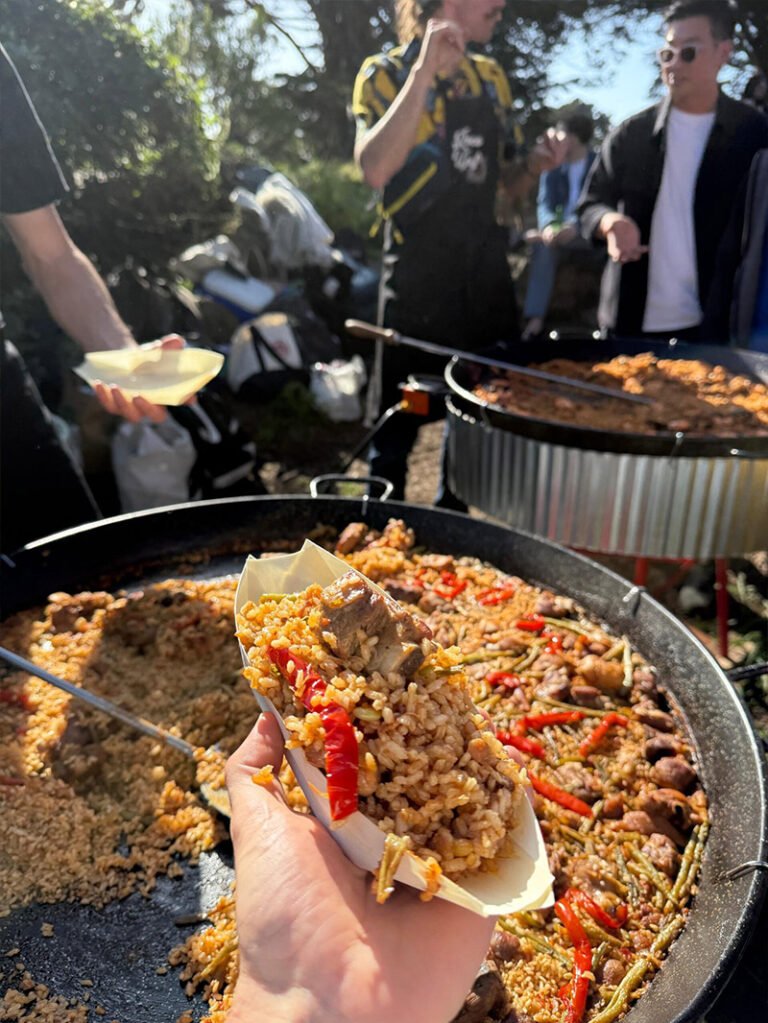 Home paella in the park