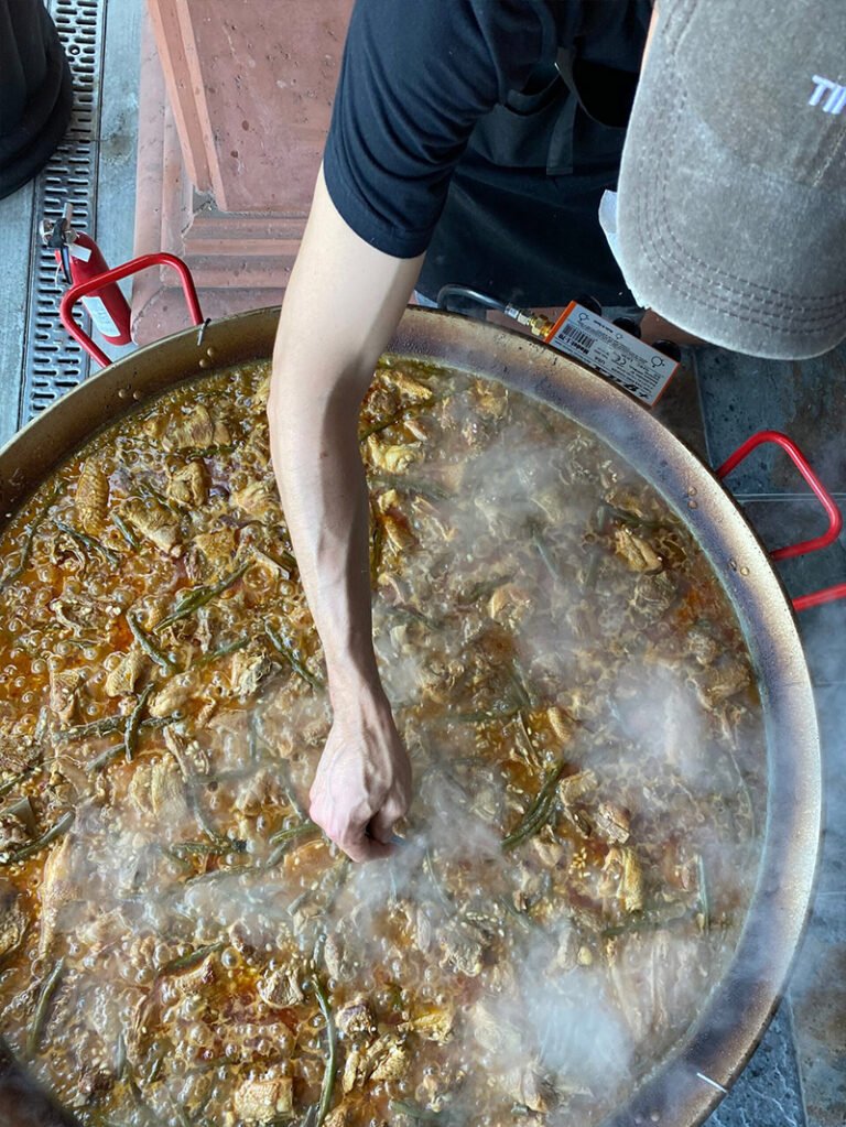 Home top view paella process